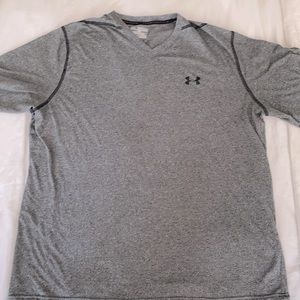 V neck t-shirt
